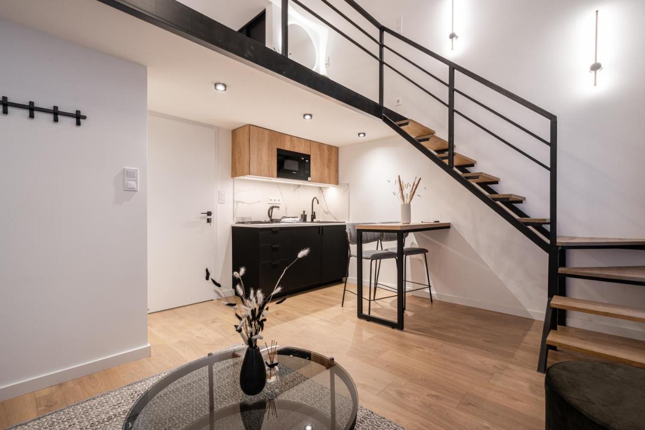 E56 - Grand Boulevard Heritage Residence - Best Location By Bqa 布达佩斯 外观 照片
