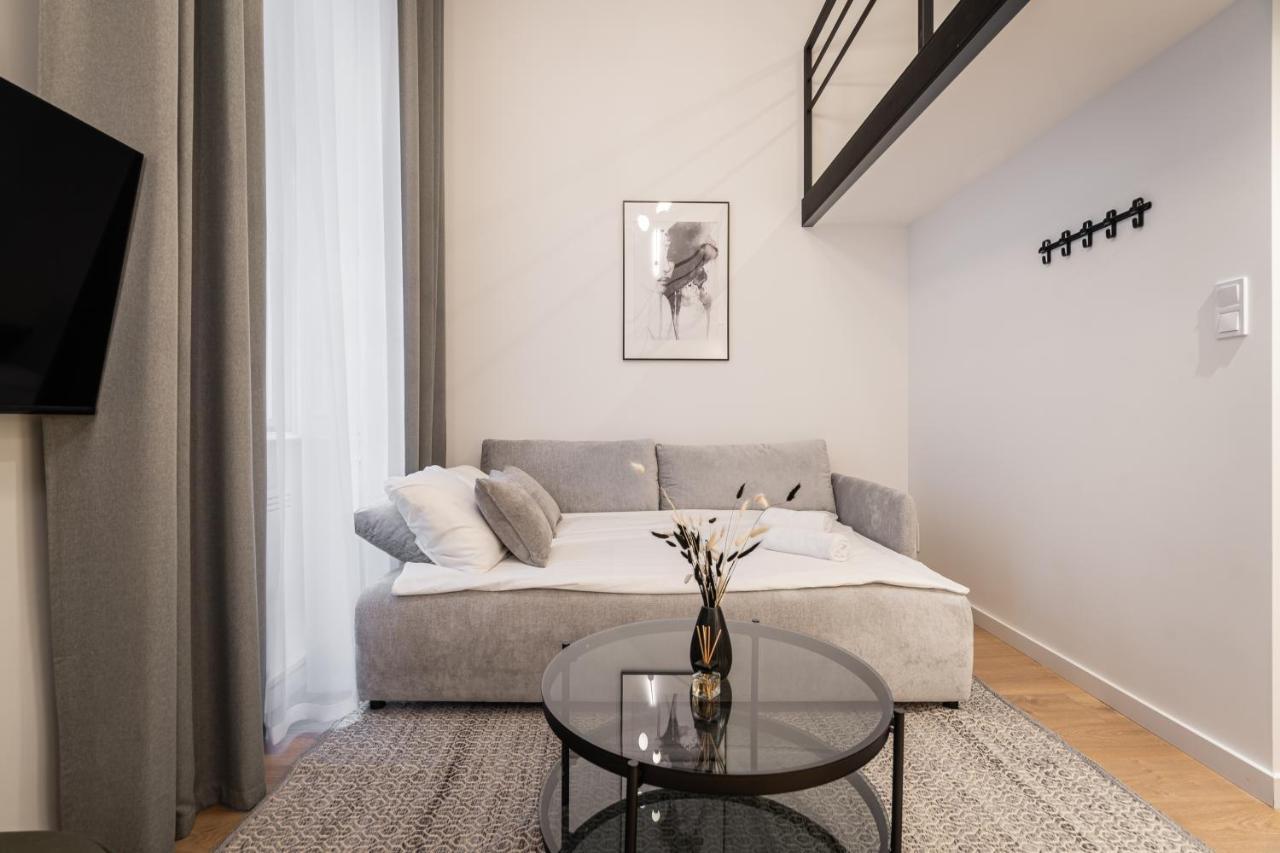 E56 - Grand Boulevard Heritage Residence - Best Location By Bqa 布达佩斯 外观 照片