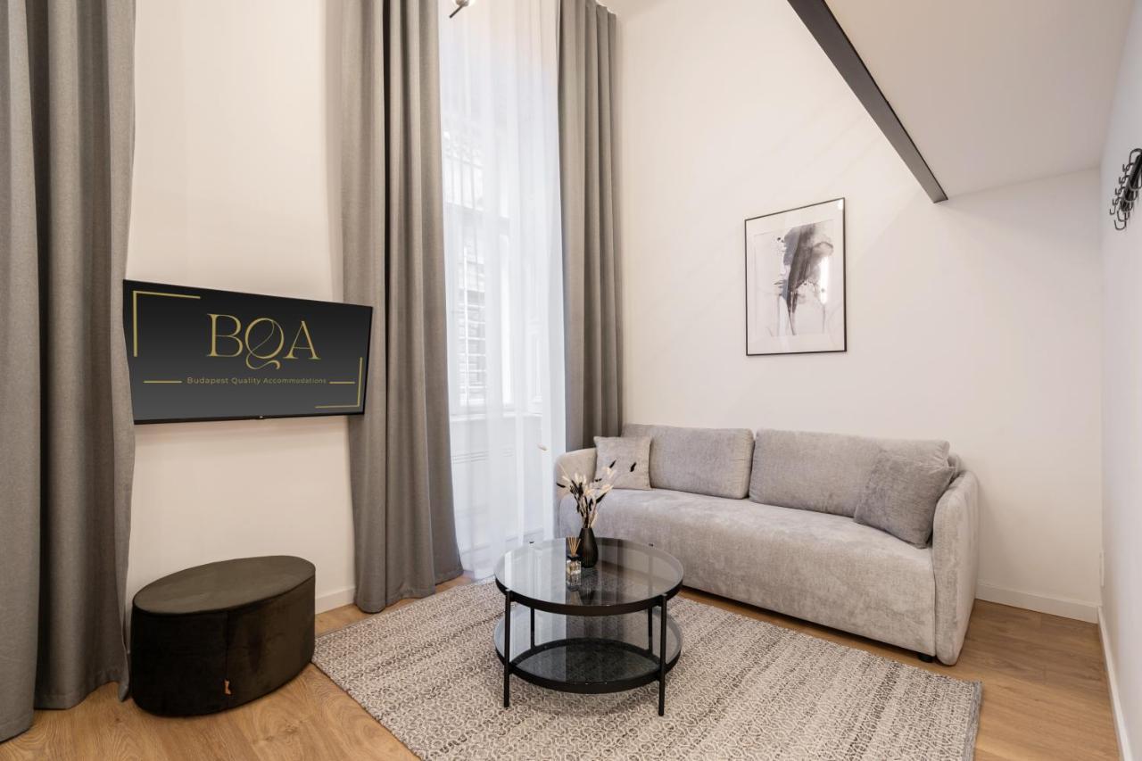 E56 - Grand Boulevard Heritage Residence - Best Location By Bqa 布达佩斯 外观 照片